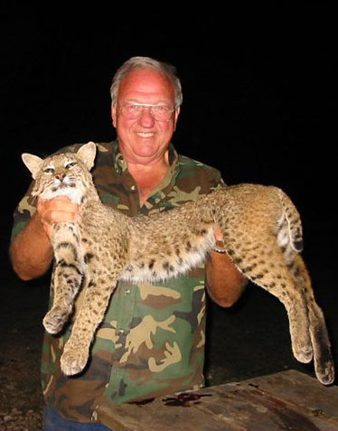 B-Hunting Serevices Uvalde, Texas Hunting Ranch and guide service bobcat